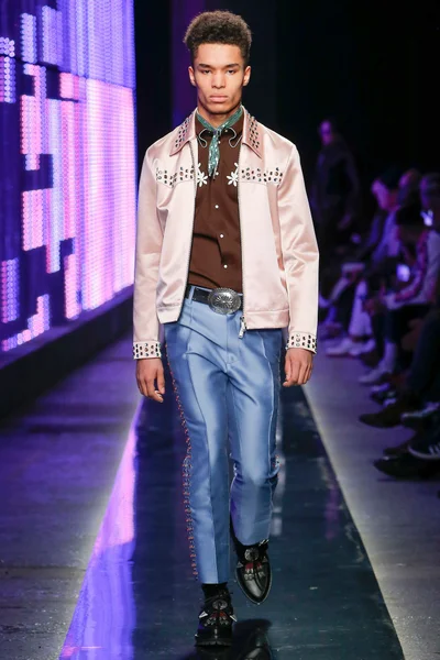 Look 38